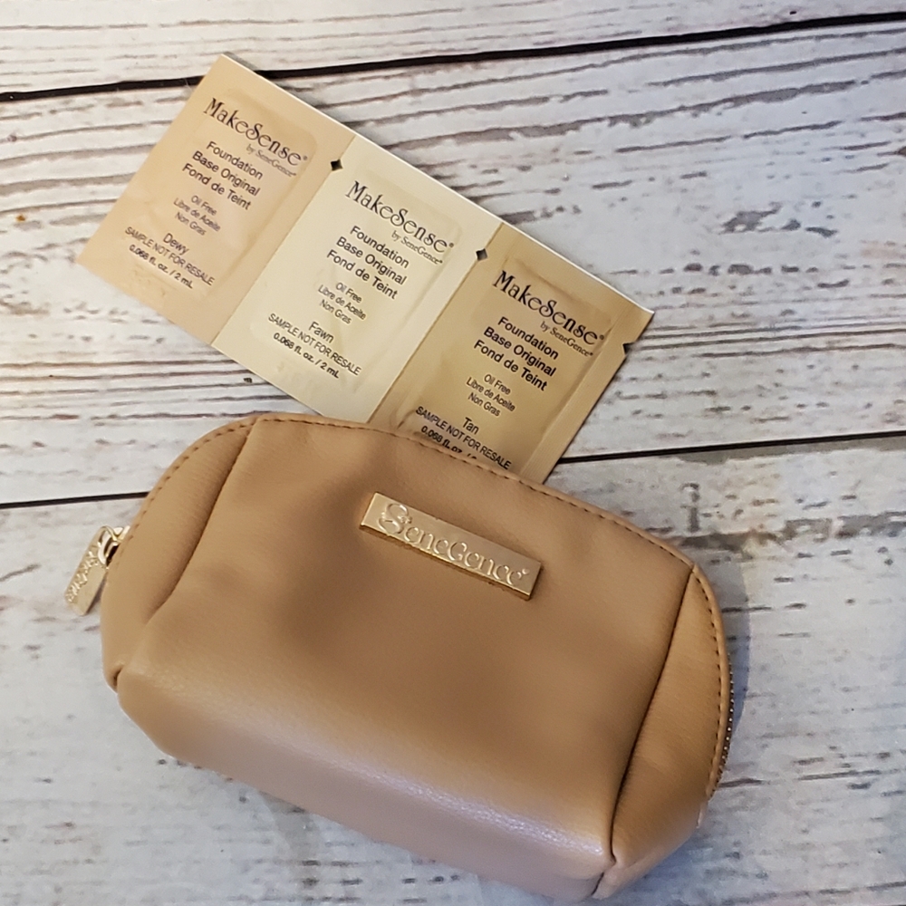 SeneGence makeup bag tan with foundation samples